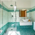 Lejlighedshotel Pater Meus - Sea View, Pool & Parking