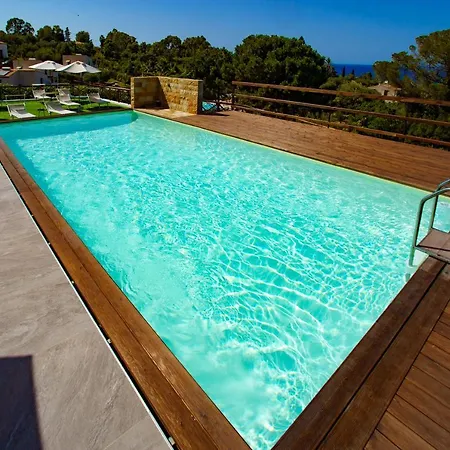 Pater Meus - Sea View, Pool & Parking