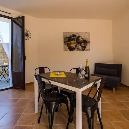 Pater Meus Aparthotel