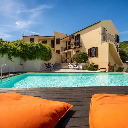 Pater Meus - Sea View, Pool & Parking