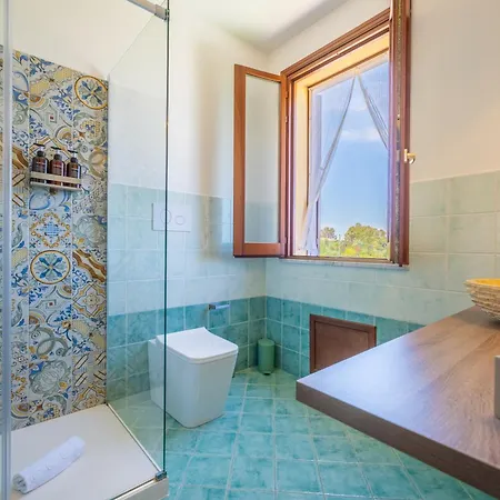 Pater Meus - Sea View, Pool & Parking 4*