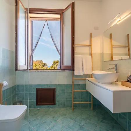 Pater Meus - Sea View, Pool & Parking
