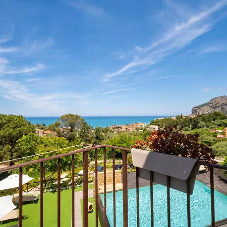 Pater Meus - Sea View, Pool & Parking チェファル