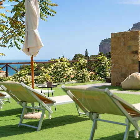 Pater Meus - Sea View, Pool & Parking تْشيفالو
