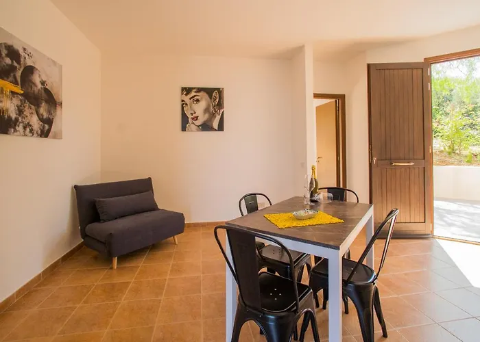 Apart Otel Pater Meus - Sea View, Pool & Parking