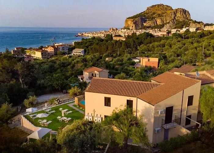 Pater Meus - Sea View, Pool & Parking 4*