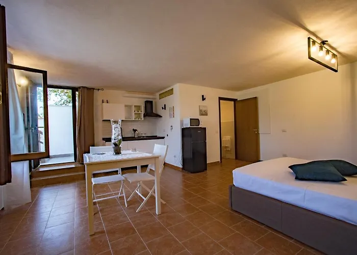 Apart Otel Pater Meus - Sea View, Pool & Parking Cefalù